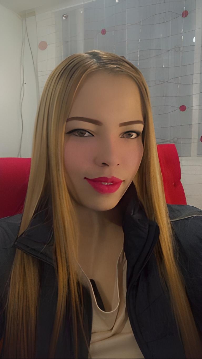 lauramarlyn33 from Jerkmate