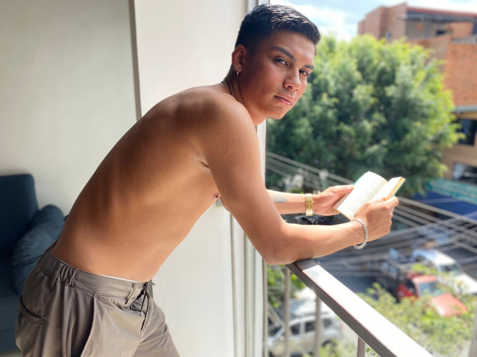 LEONARD_LOPEZ