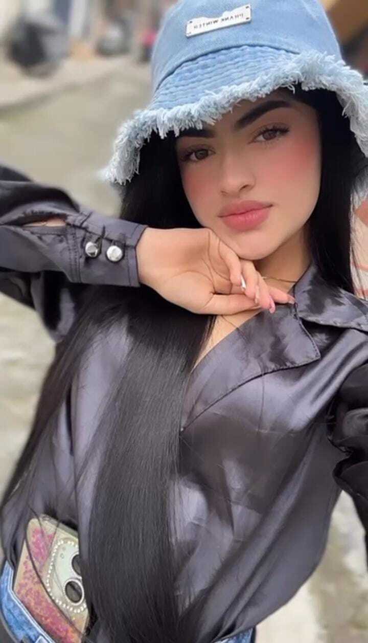 lanafoox from Jerkmate
