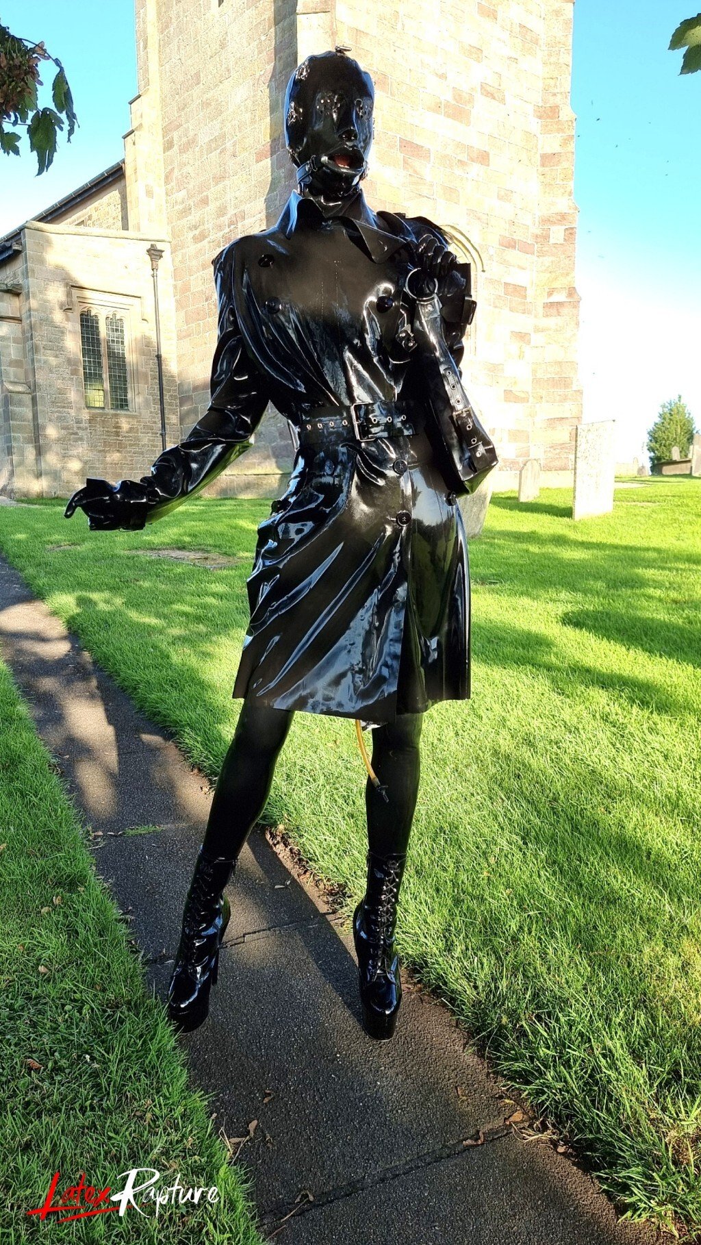 LatexRapture