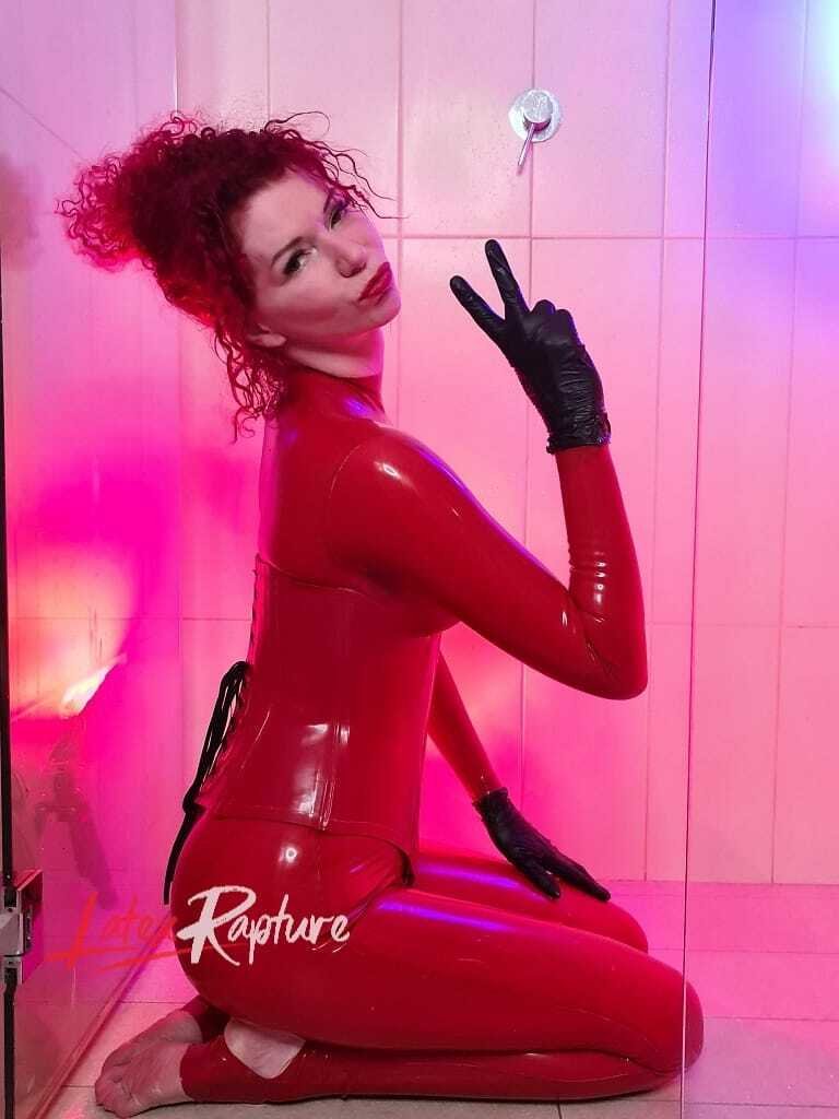 LatexRapture
