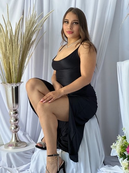 Laura_Foxy