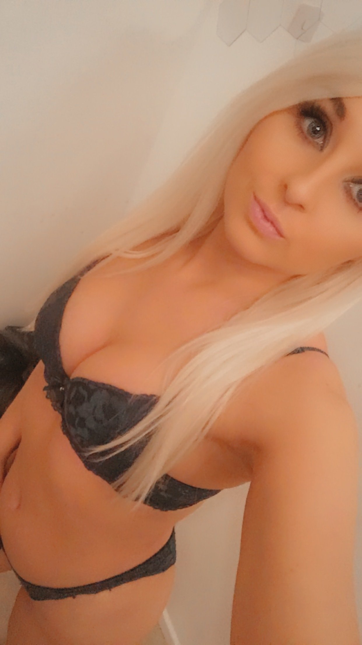 lisharosexox from Jerkmate