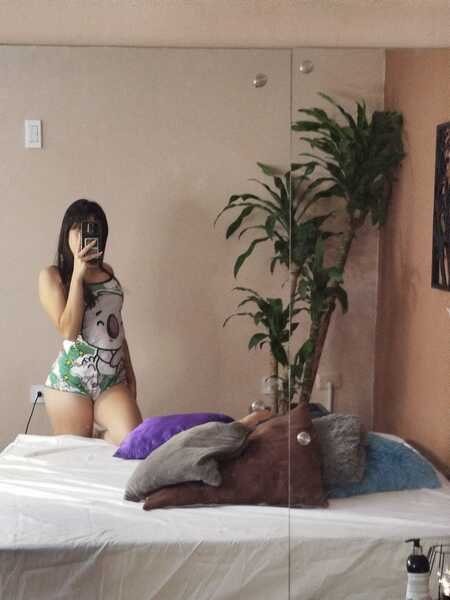 LizzyCute90
