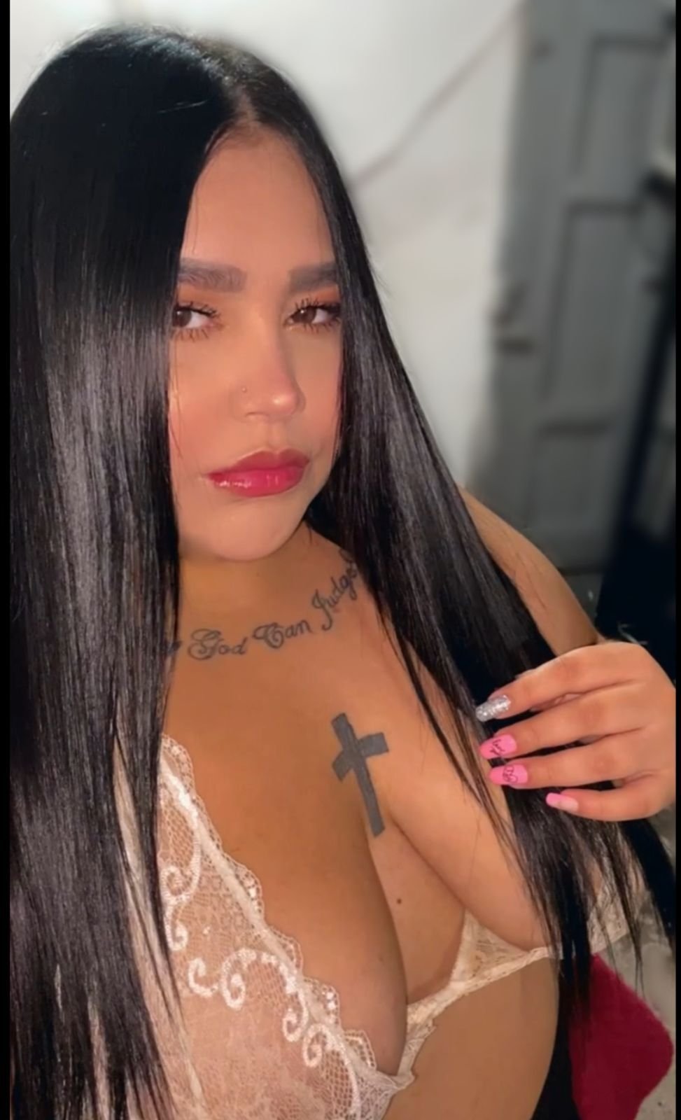 Lucianasmith055x