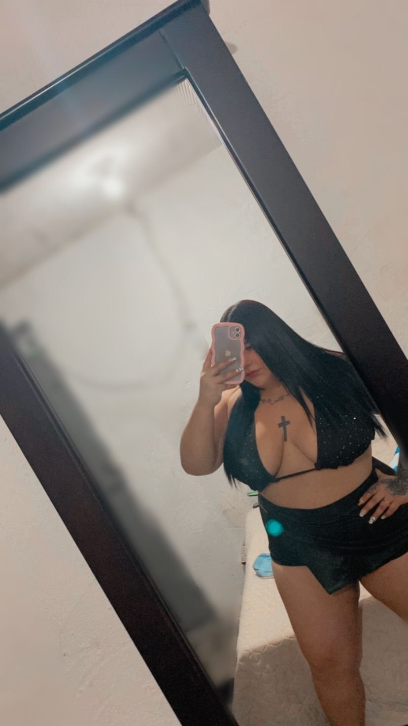 Lucianasmith055x