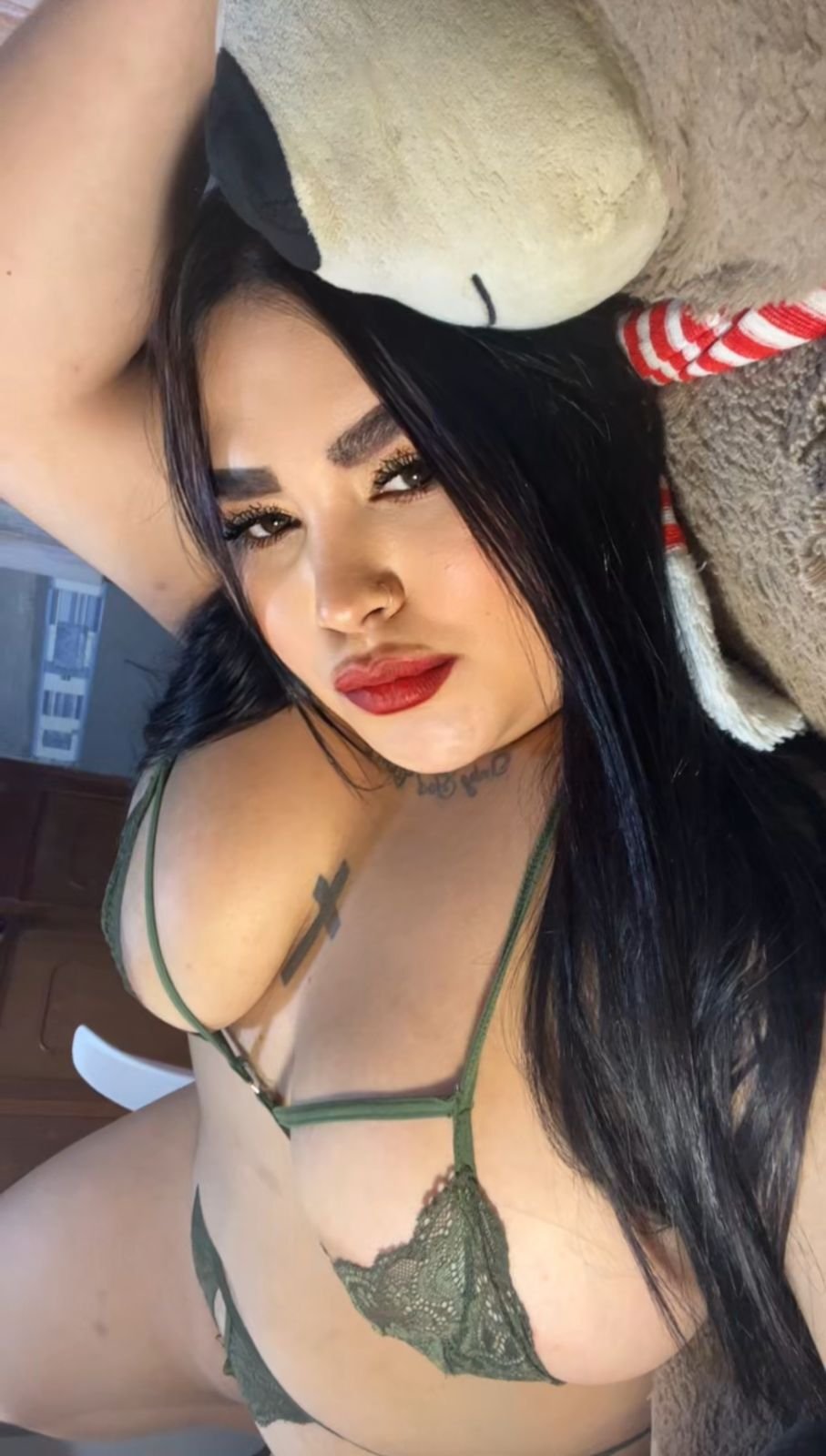 Lucianasmith055x