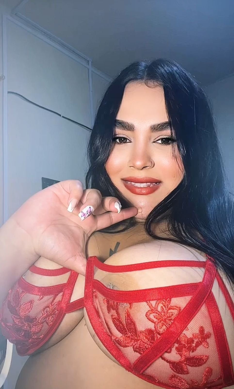 Lucianasmith055x