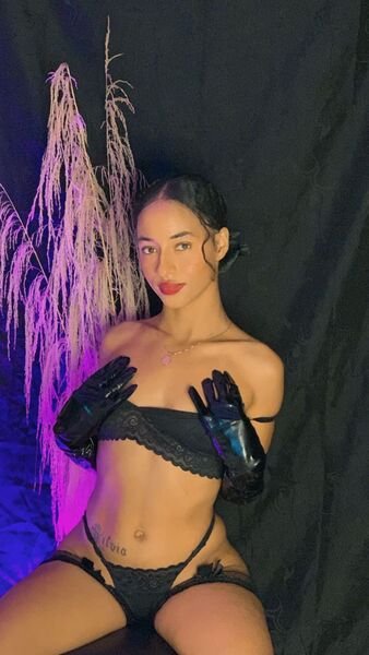 Melany_80