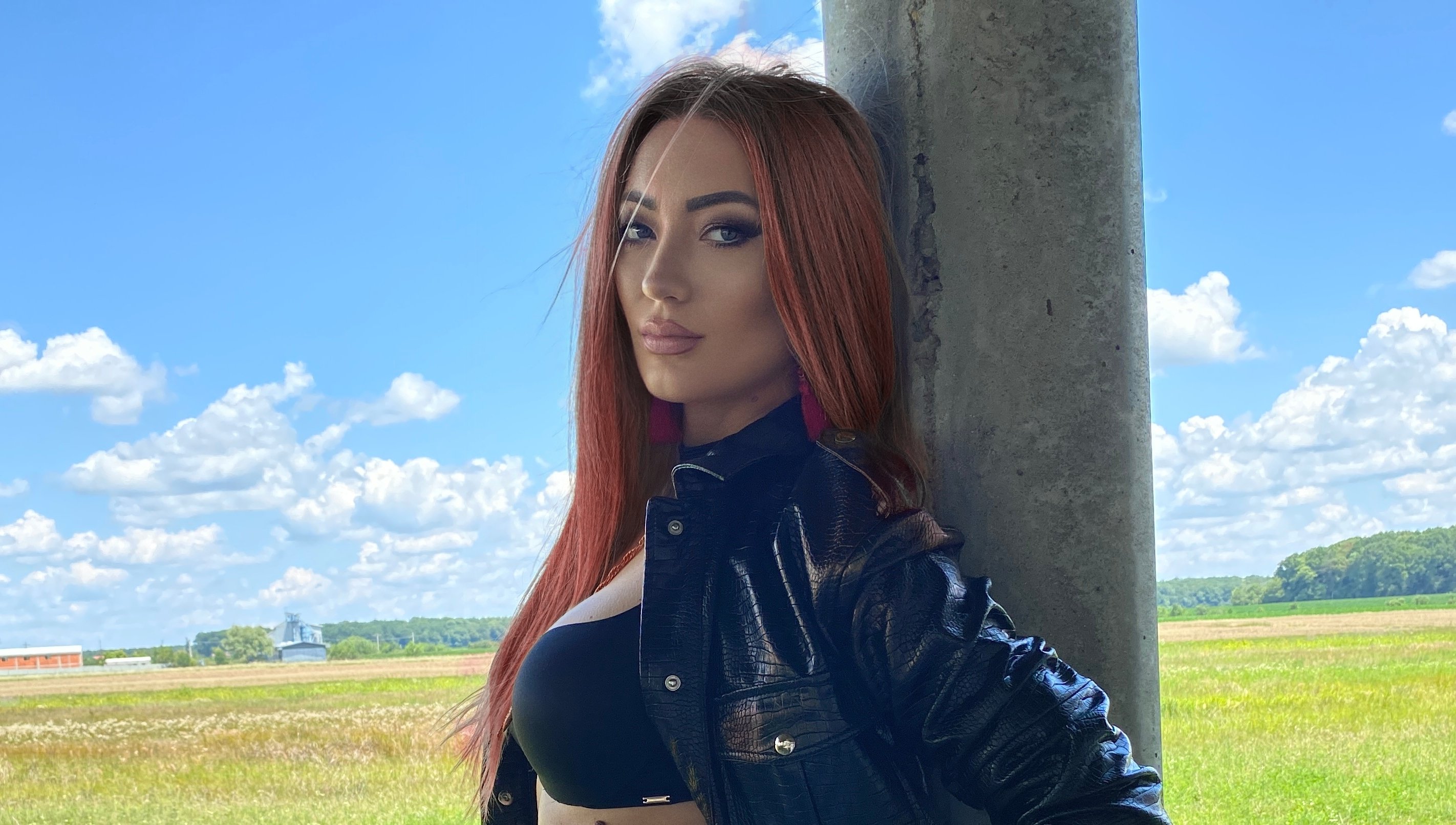 MiaBlackXO