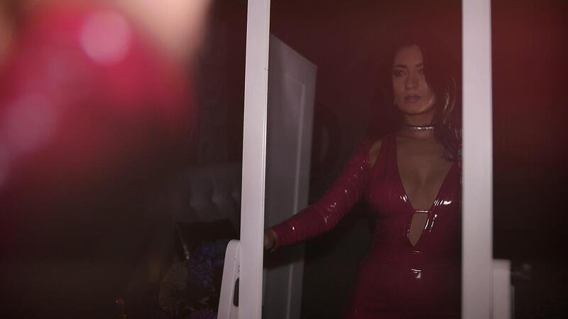 MiaBlackXO