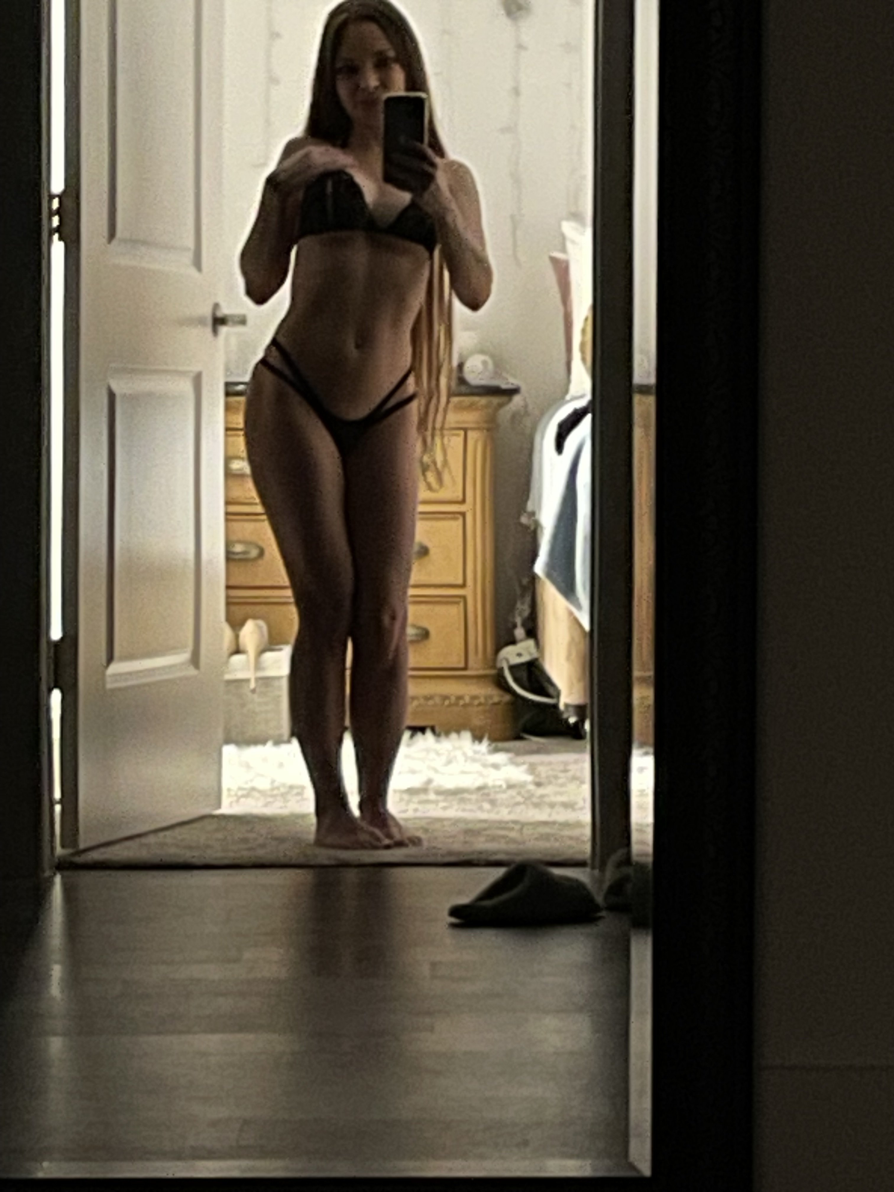 MiaHoney69