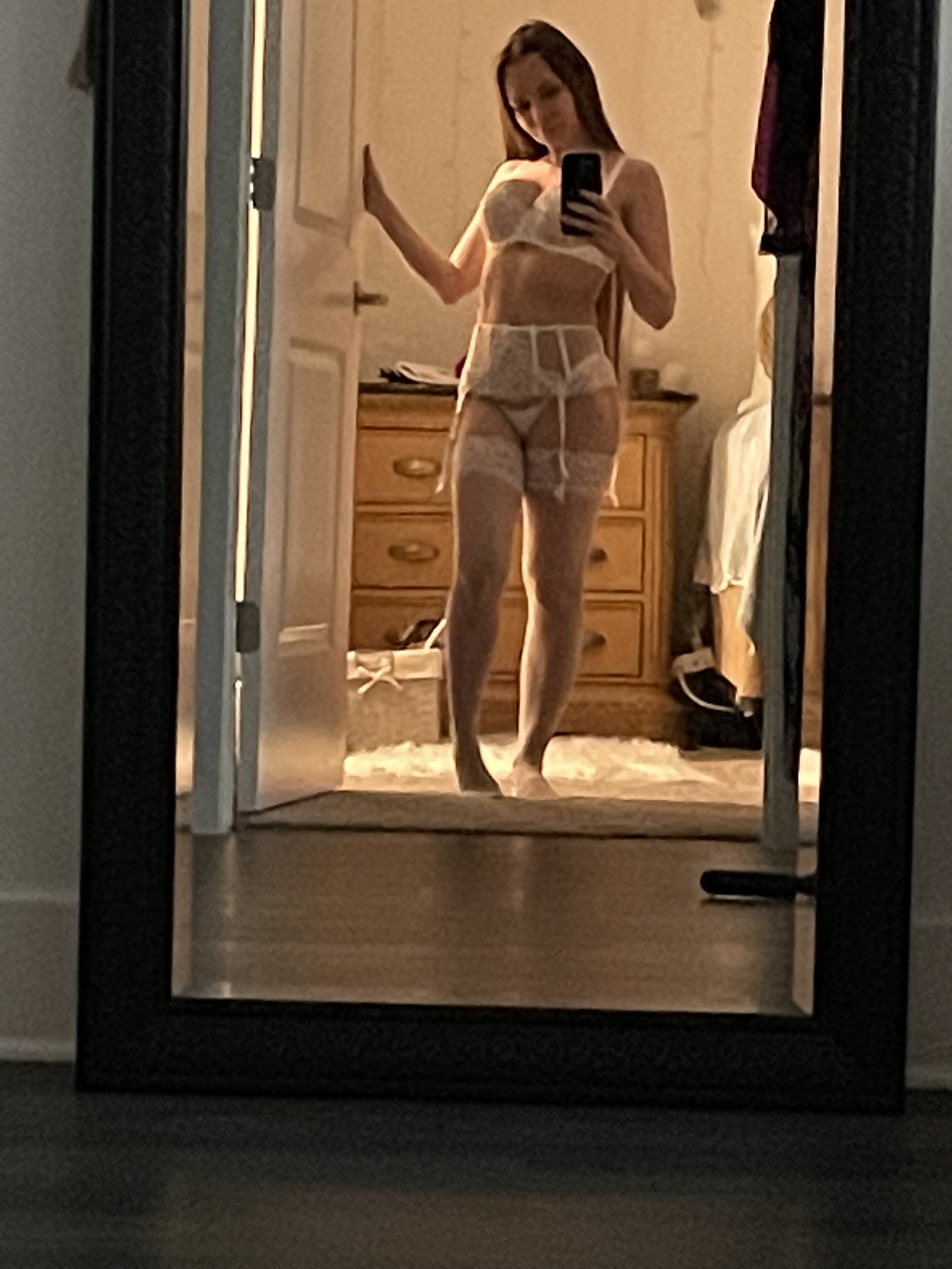 MiaHoney69
