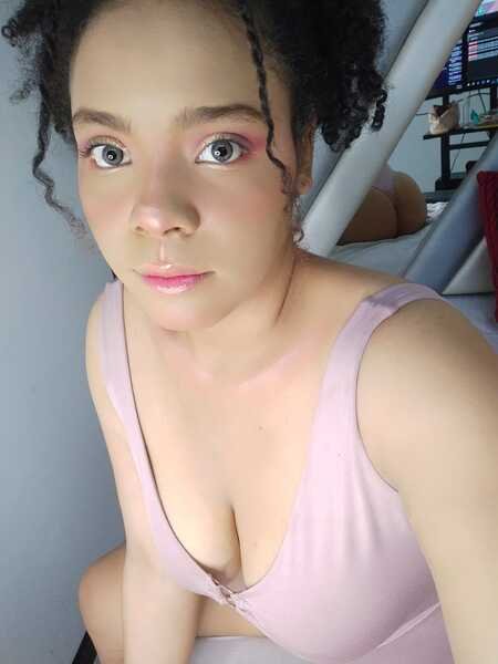 miarougef from Jerkmate