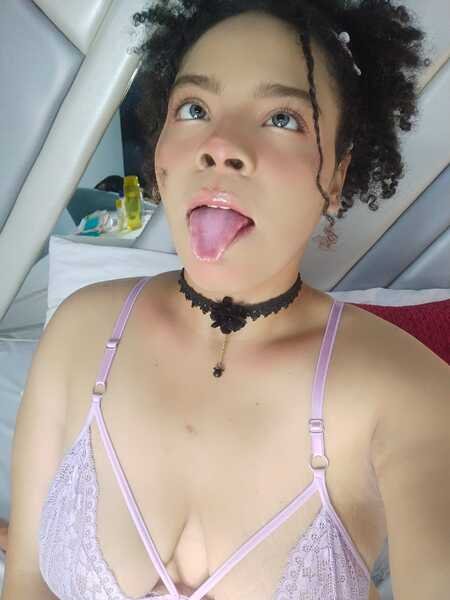 miarougef from Jerkmate