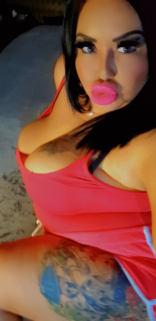 MiaTheMilf