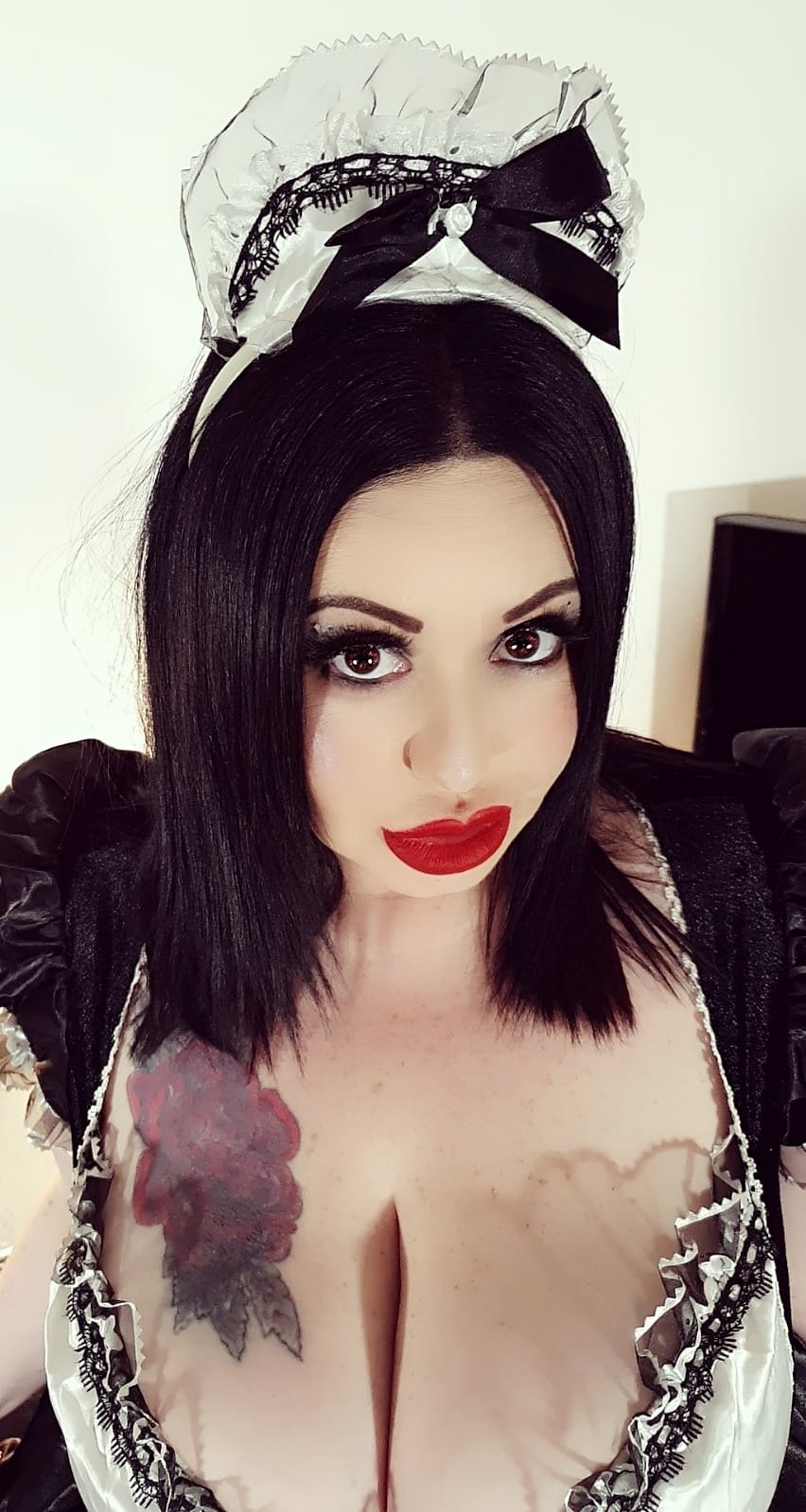 MiaTheMilf