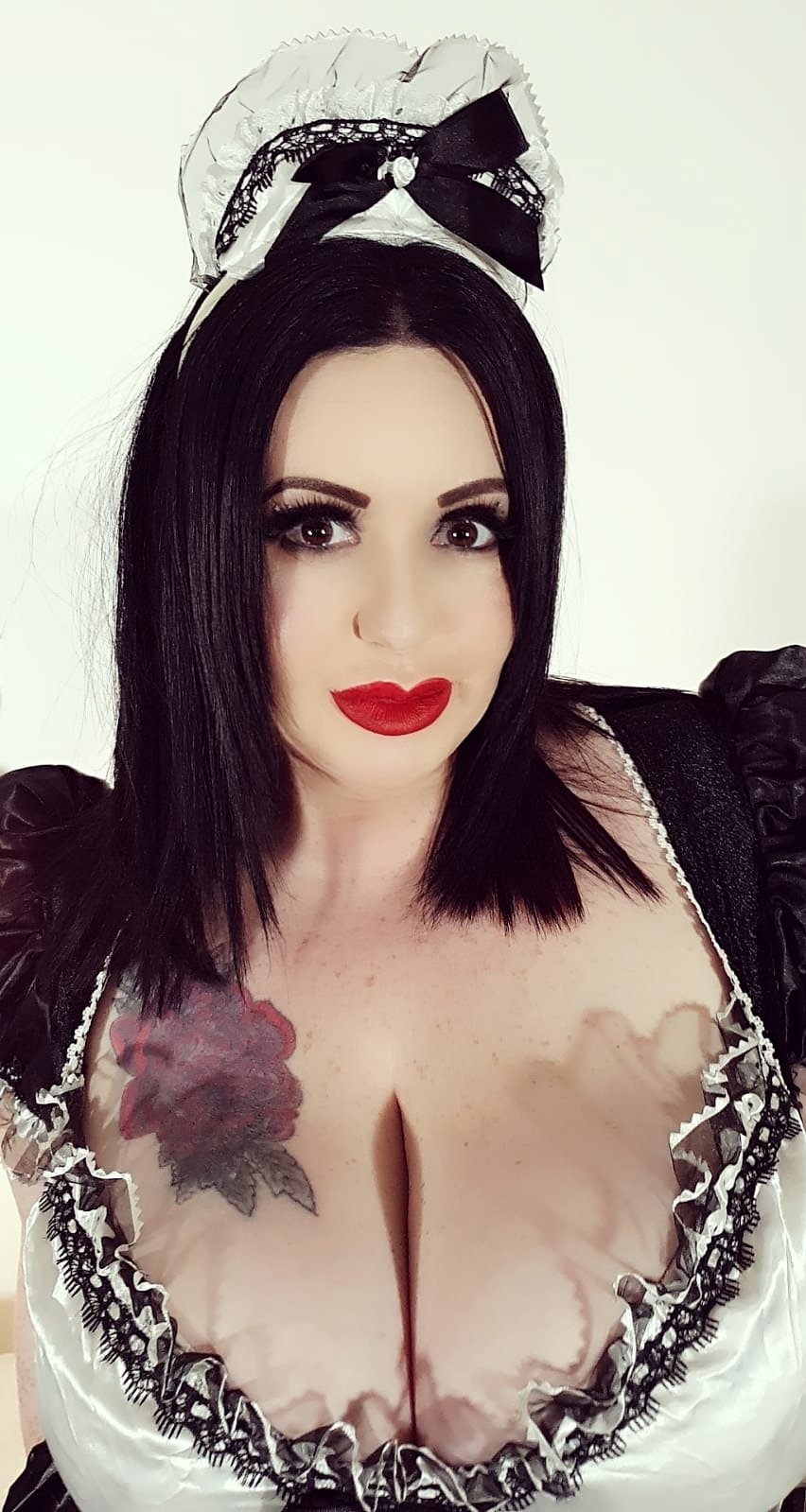 MiaTheMilf