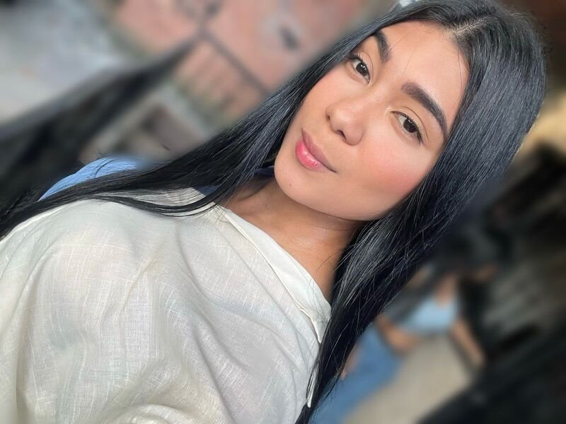 Mia_Tyler