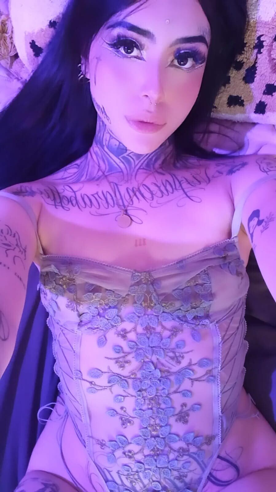 Miamoore28