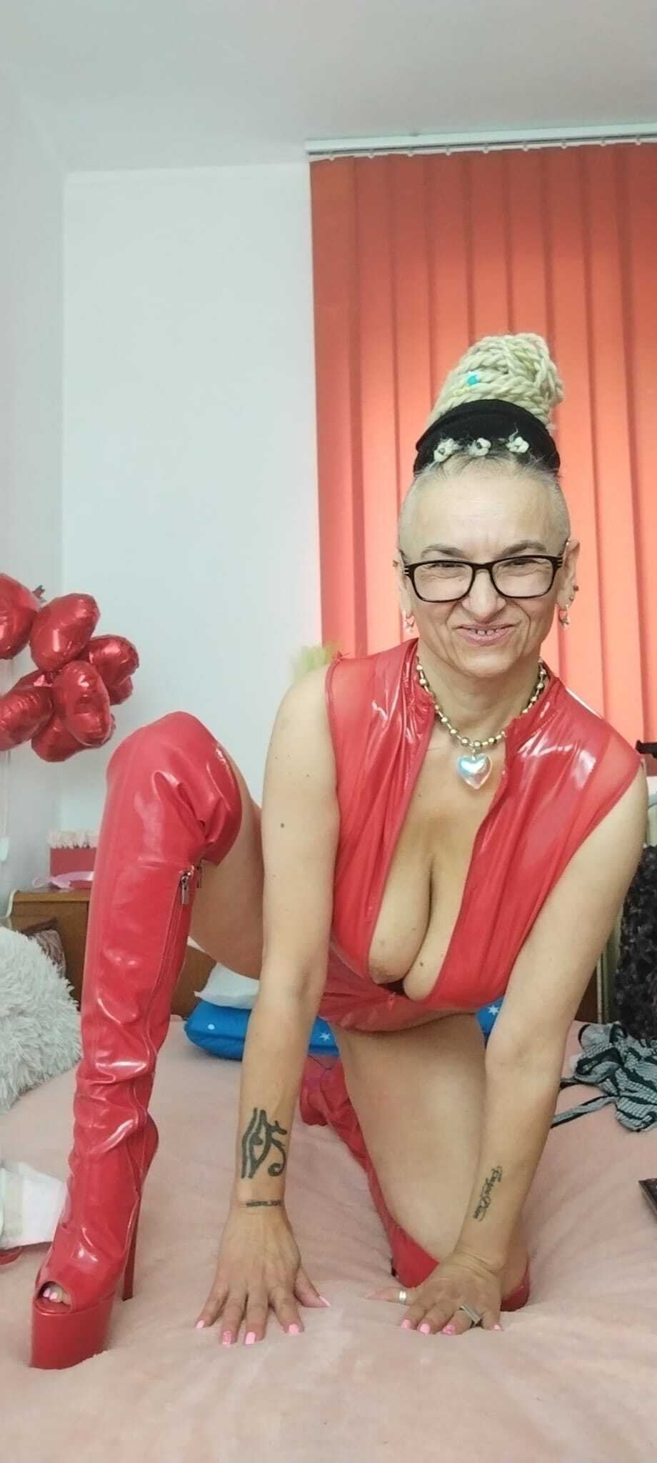 MilfDolores