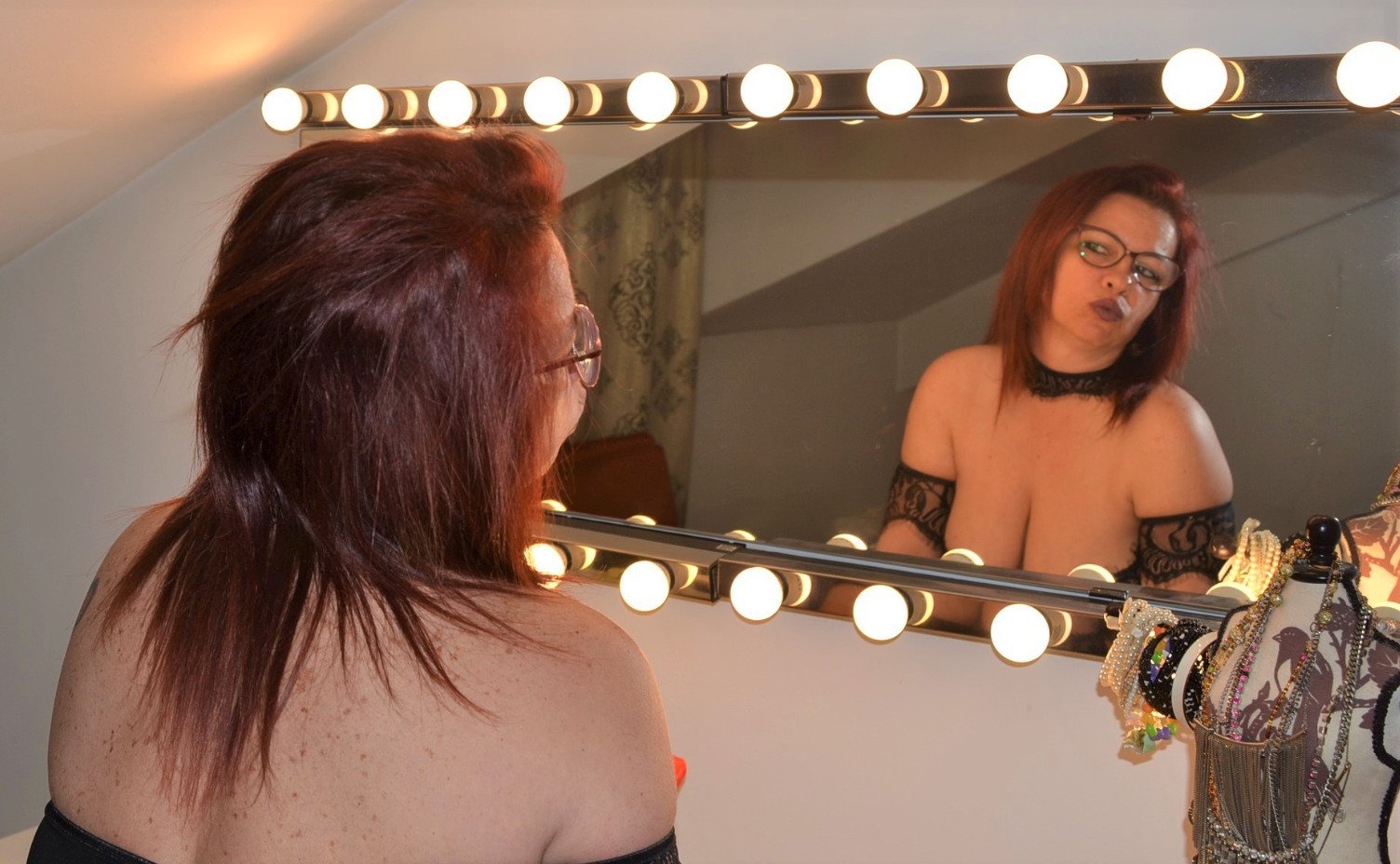 MilfMonyque