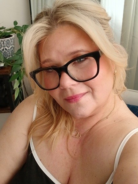 Mistressladyjade18