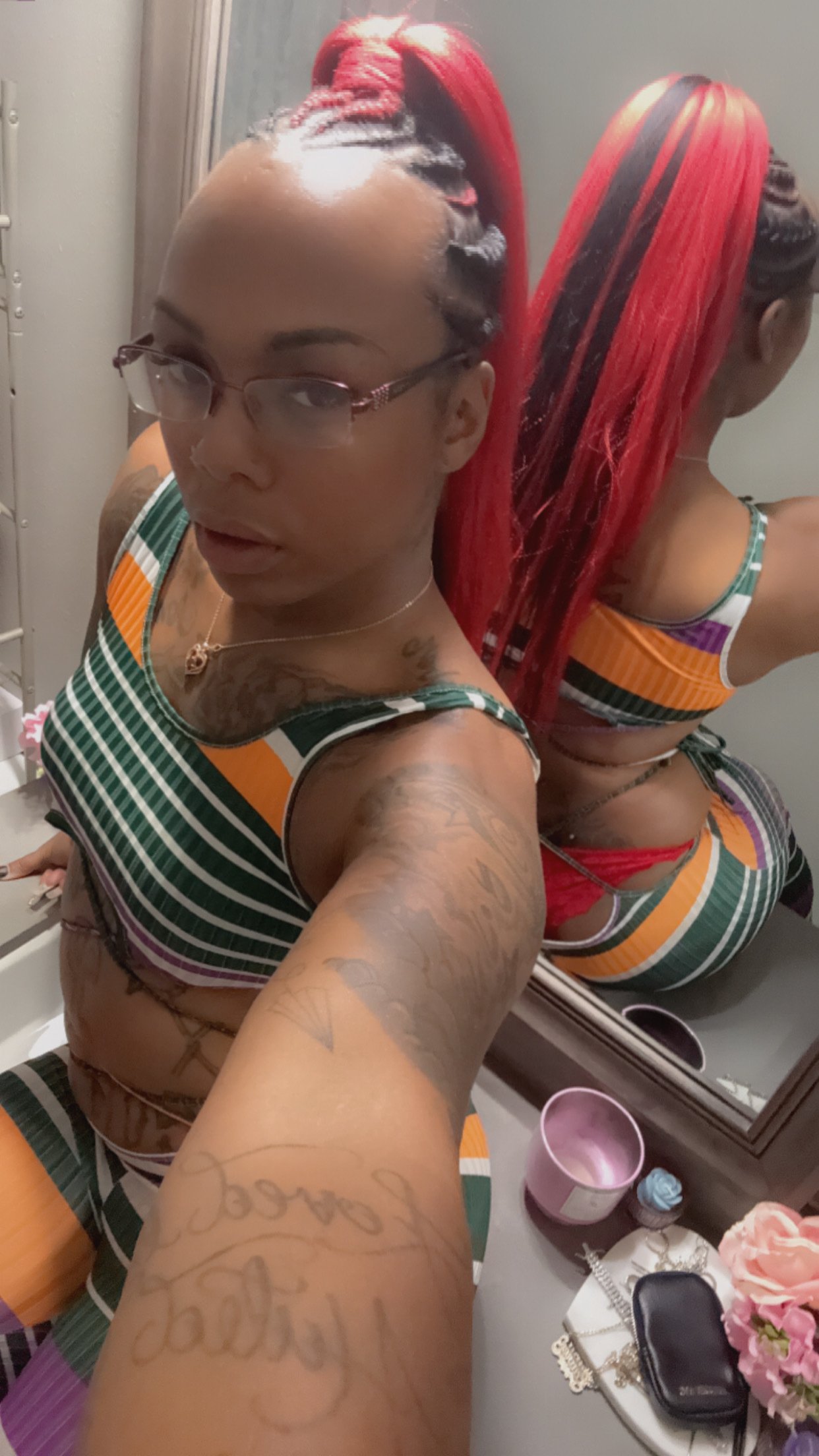 mochamoet from Jerkmate