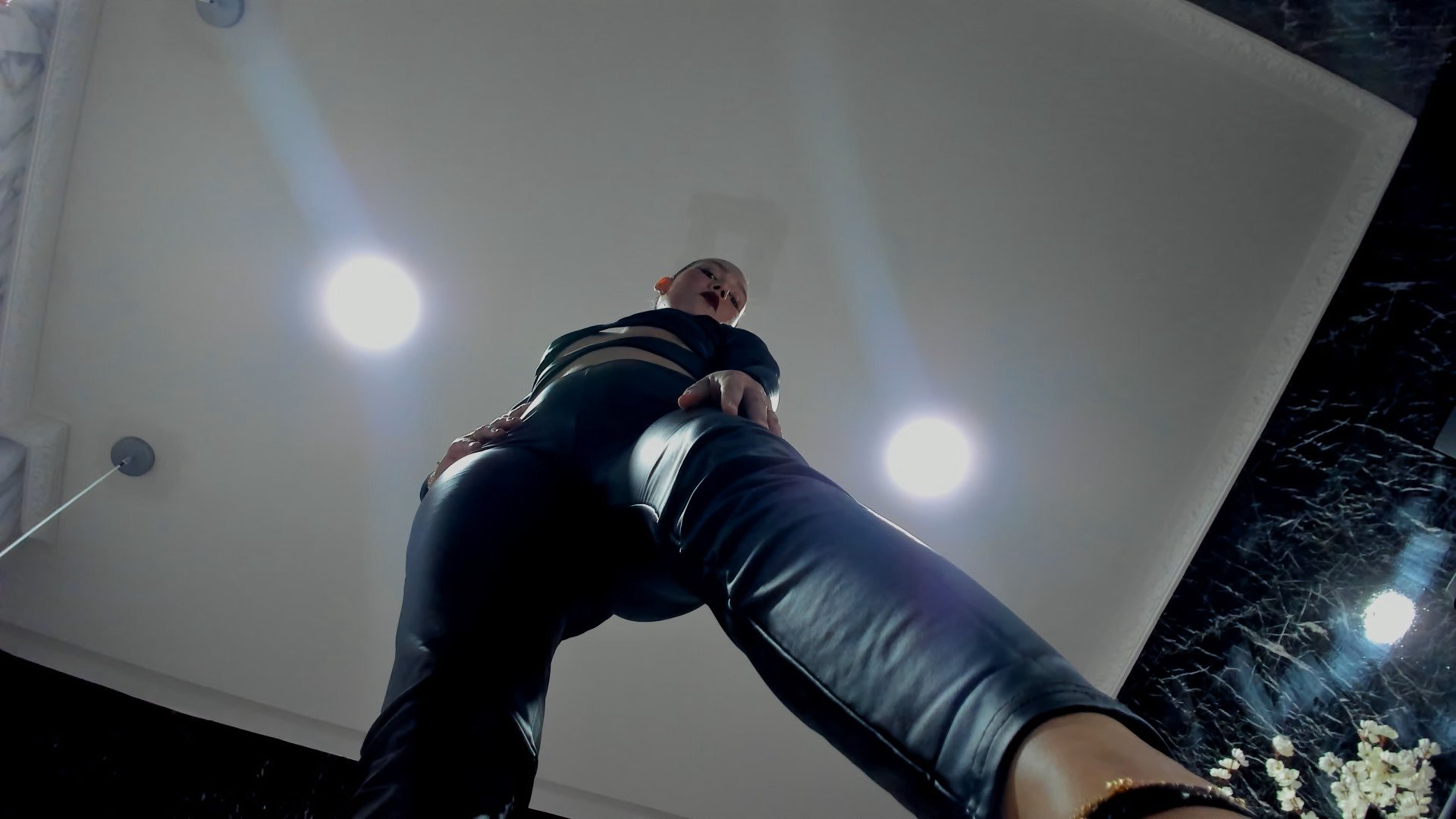 NICOLE_MILF