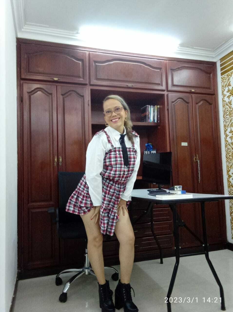 NICOLLEWAYY