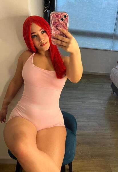 NaomiCloe
