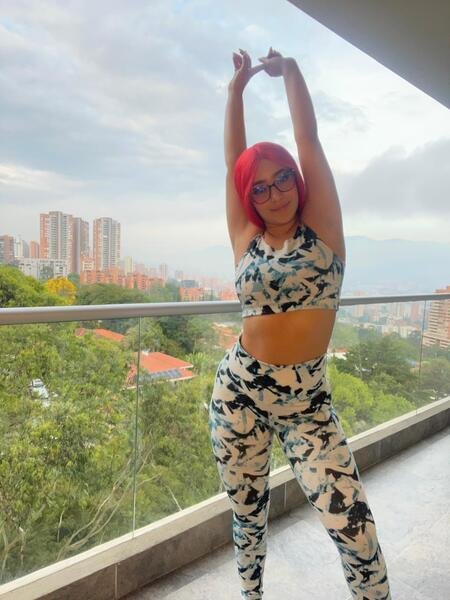 NaomiCloe