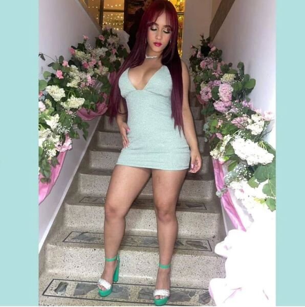 NaomiCloe