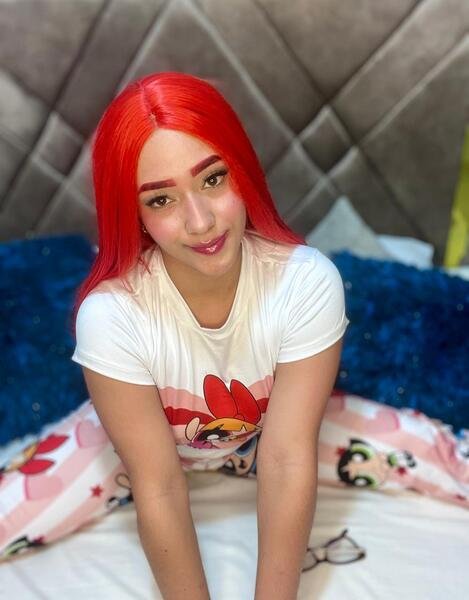NaomiCloe