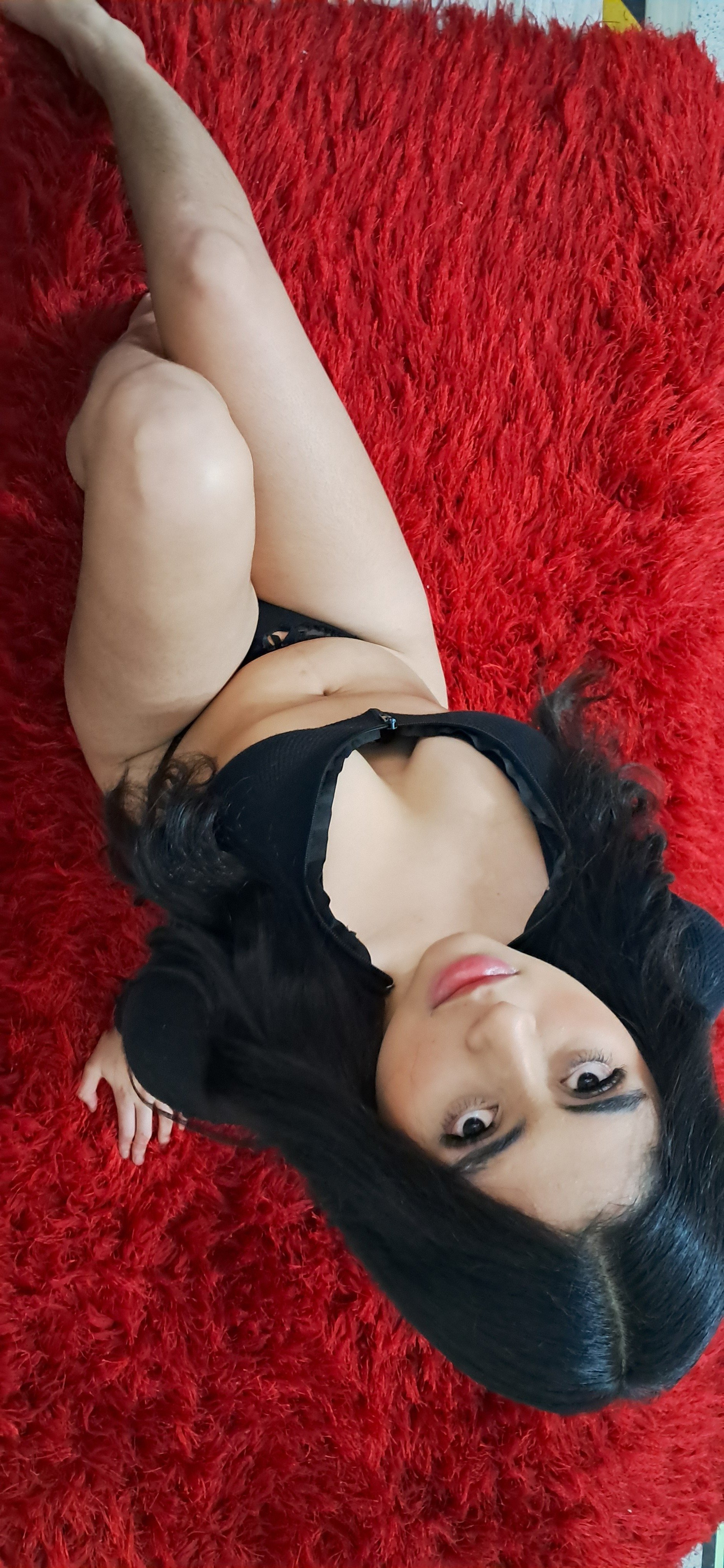 nathalyshine from Jerkmate