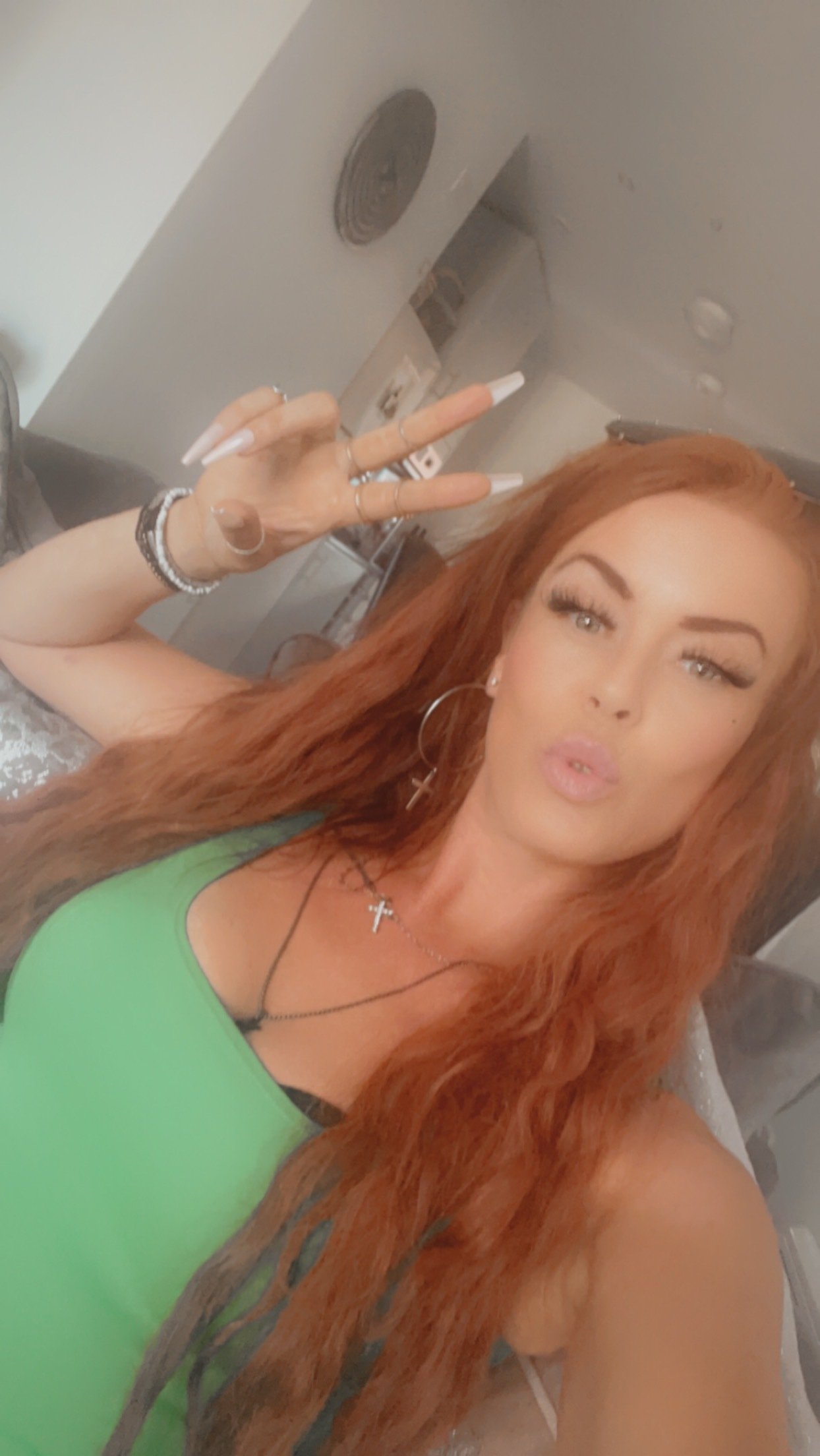 NaughtyLeahUK