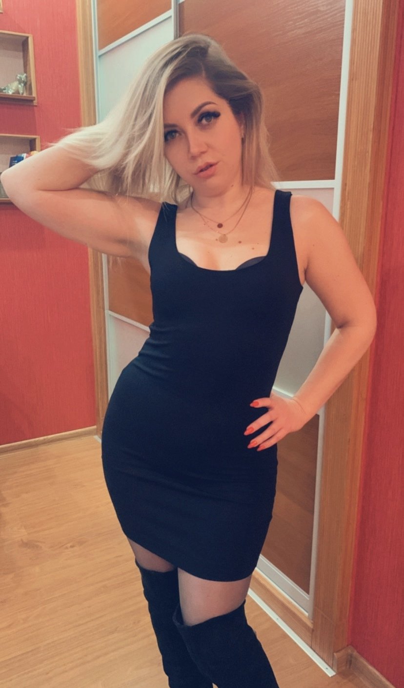 Nichole_Hill