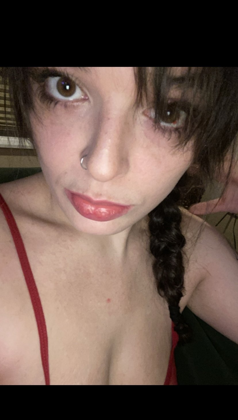 nikkiboo25 from Jerkmate