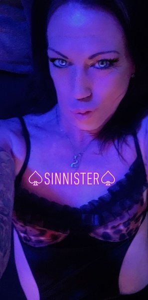 NikkiVonSixxx