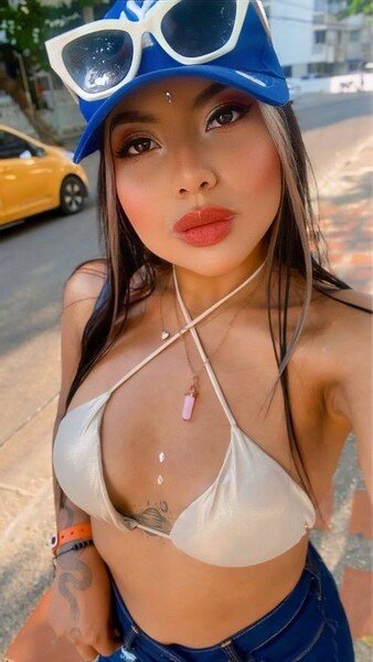 NinaDeville