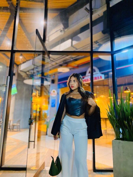 NinaDeville