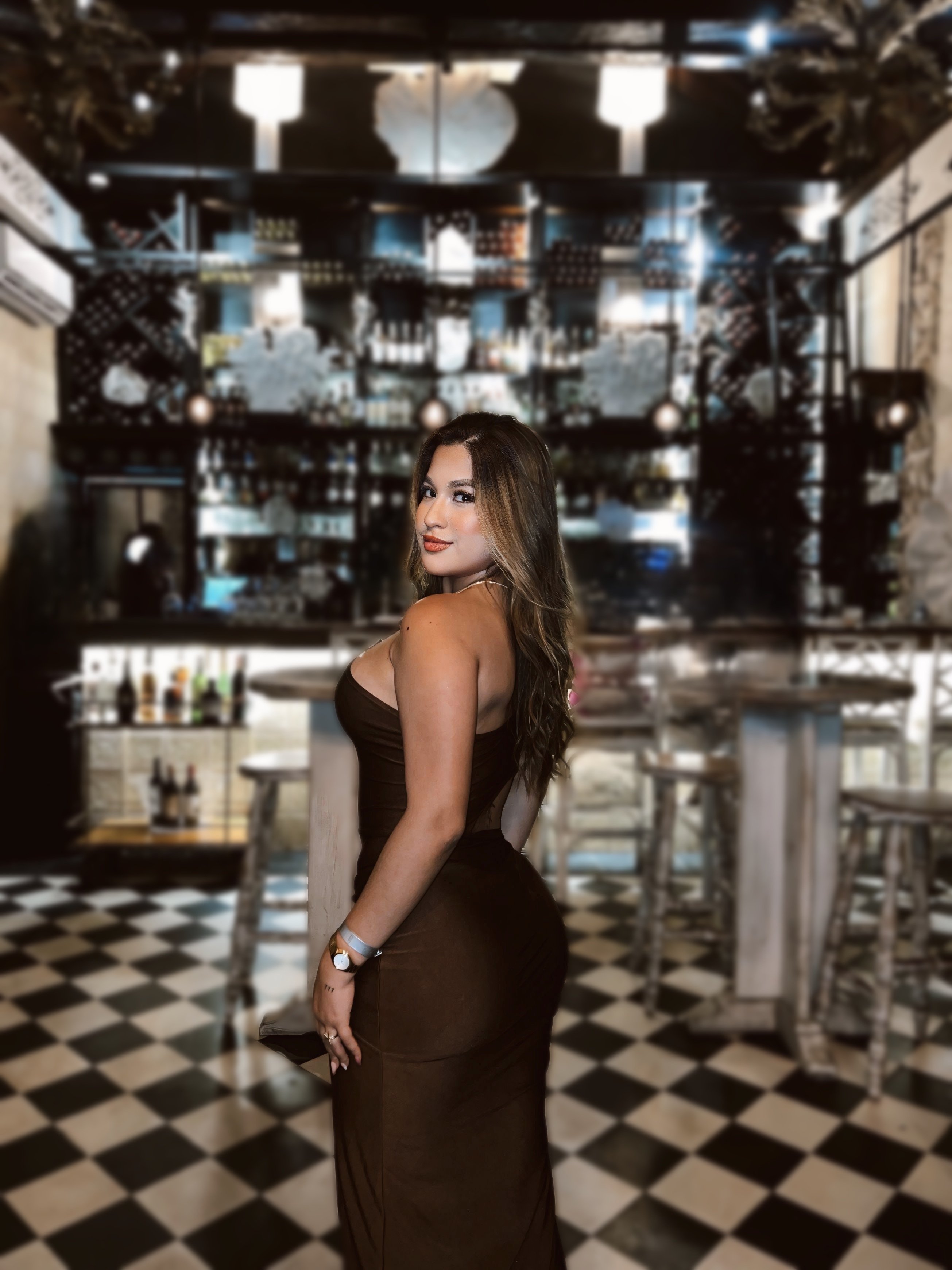 Nina_Steel