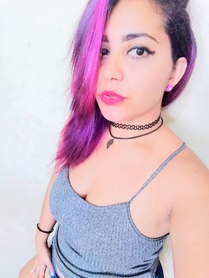 Pamelahotwife