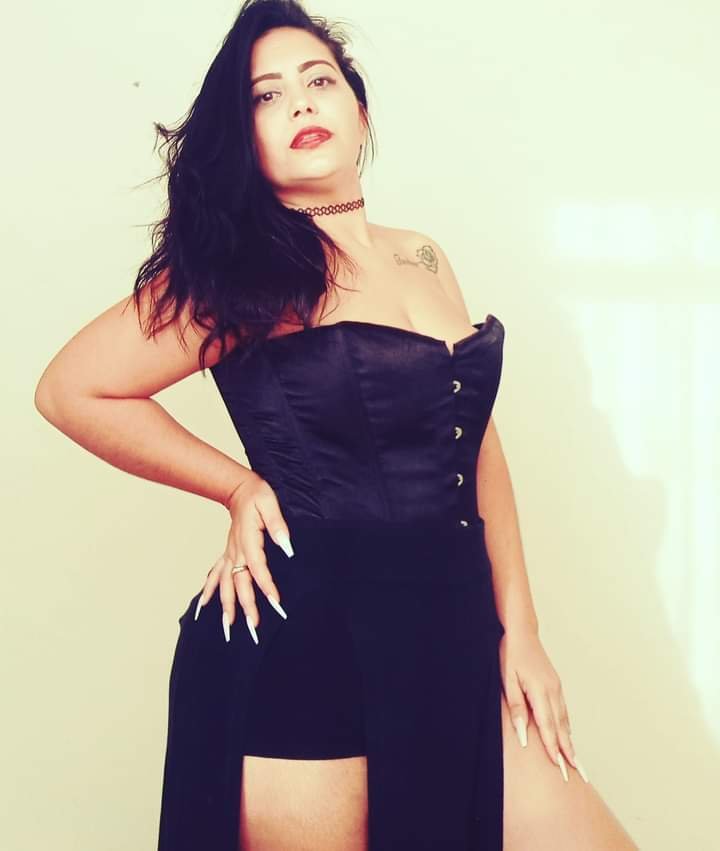 Pamelahotwife