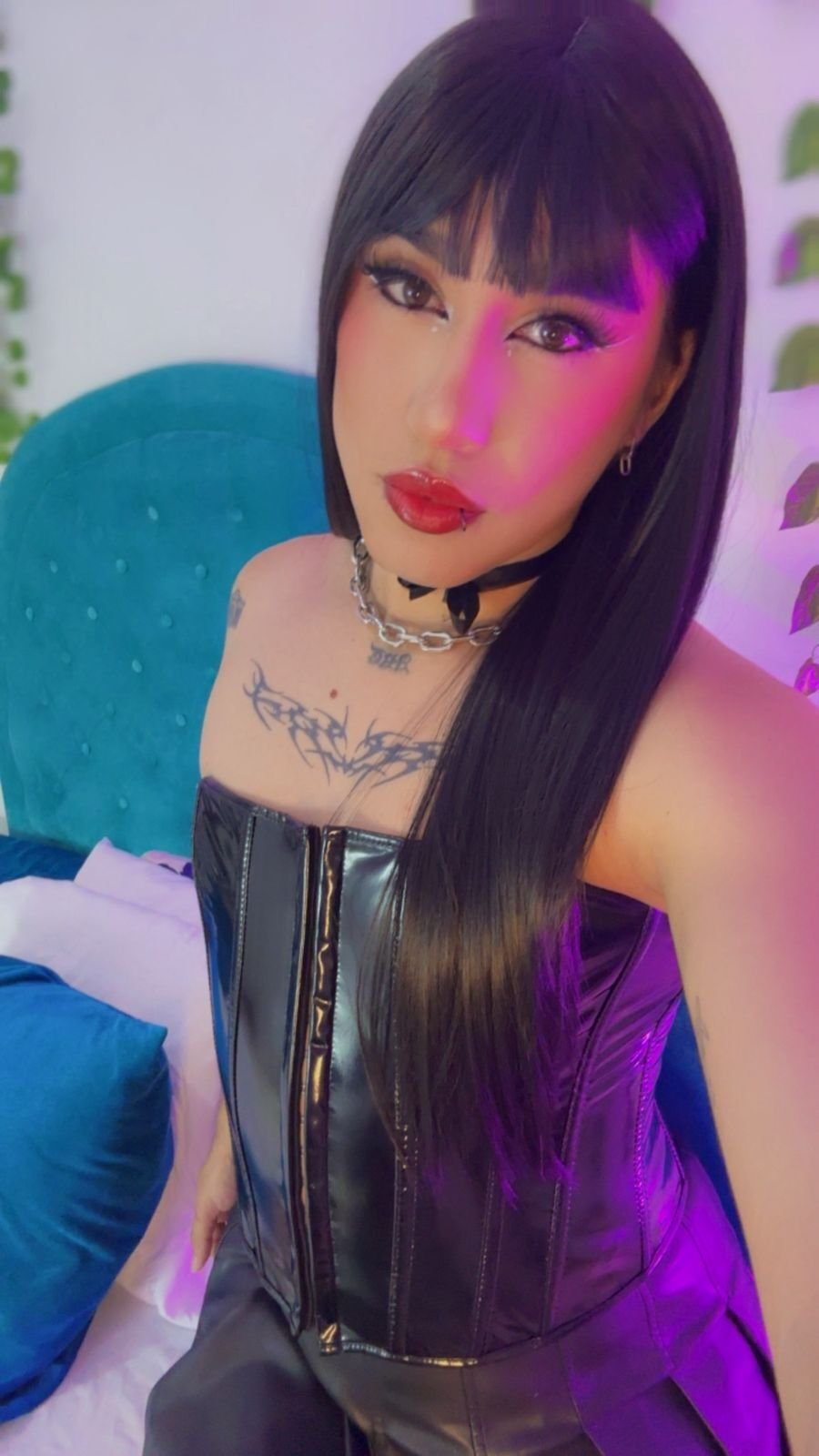 Queen_Ari