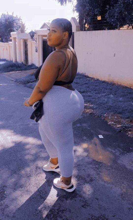 RoyalMassiveAss