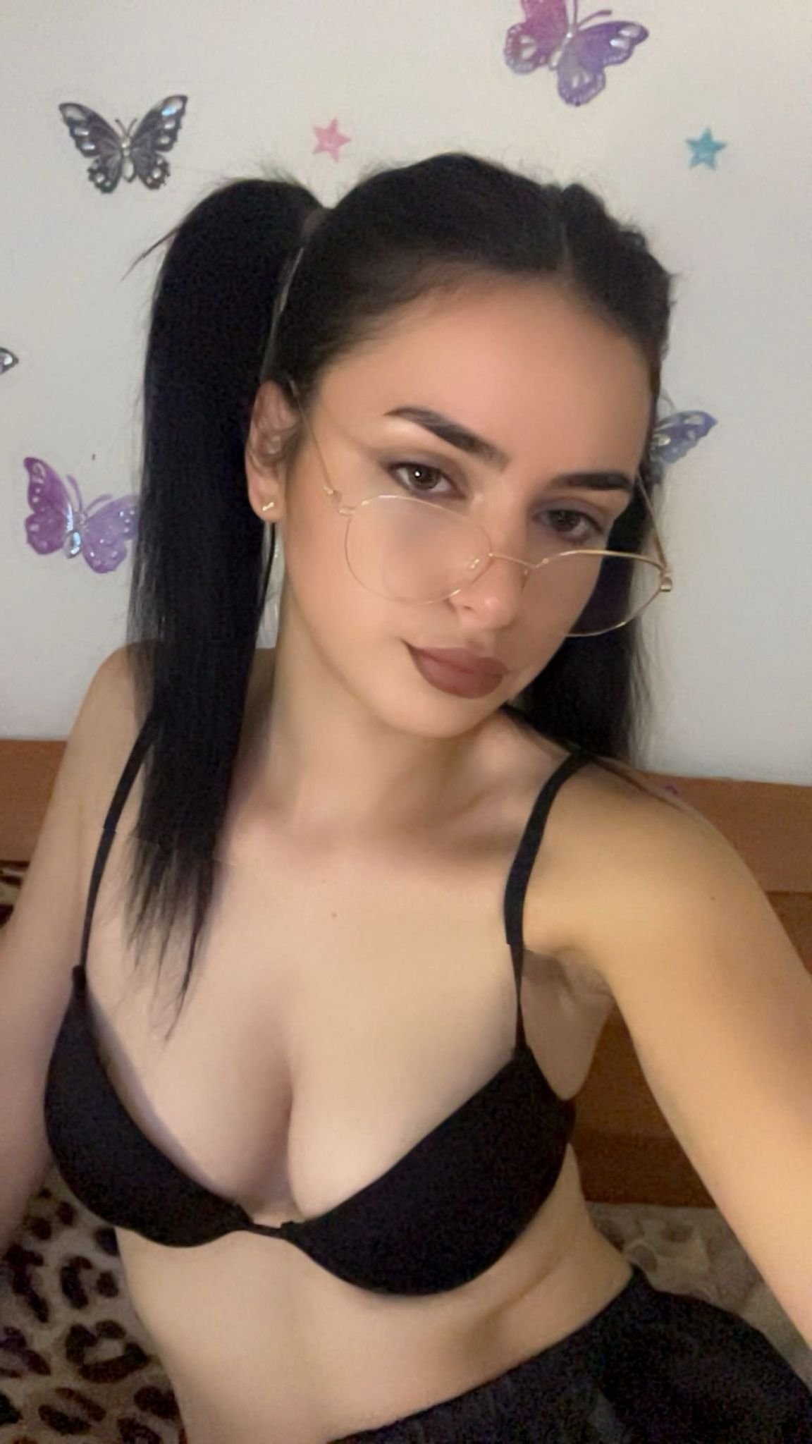 selyina from Jerkmate