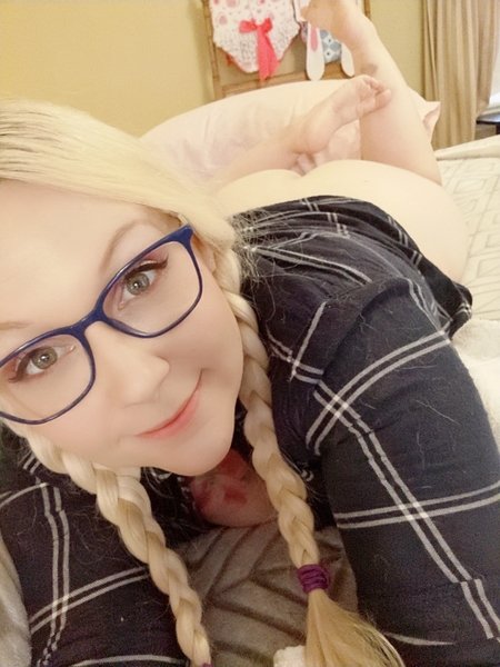 sarabearxoxo from Jerkmate