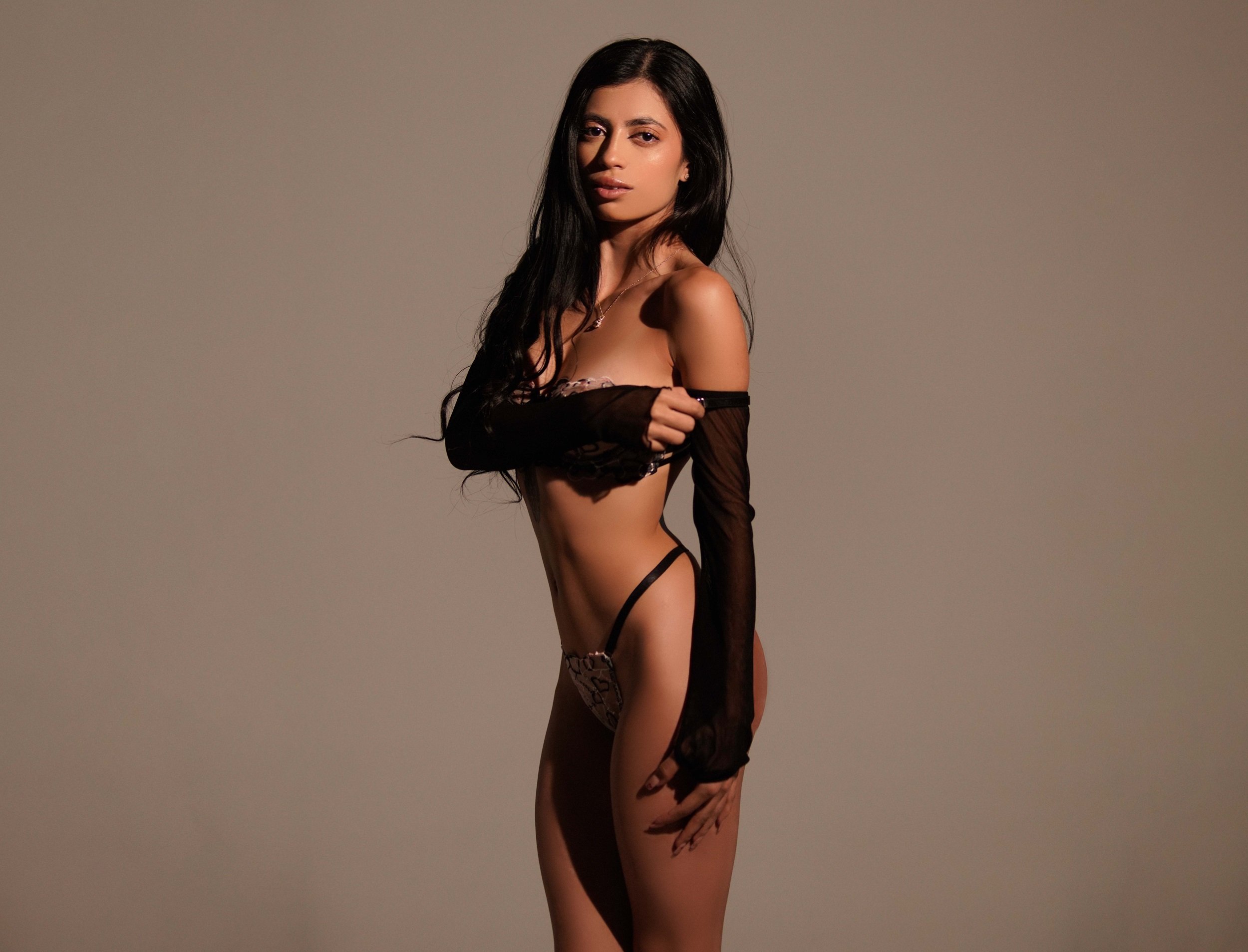 sarafernandez from Jerkmate