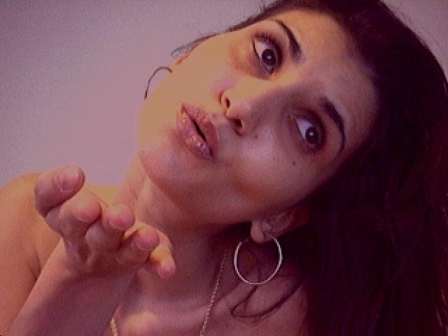 SensualBrunete